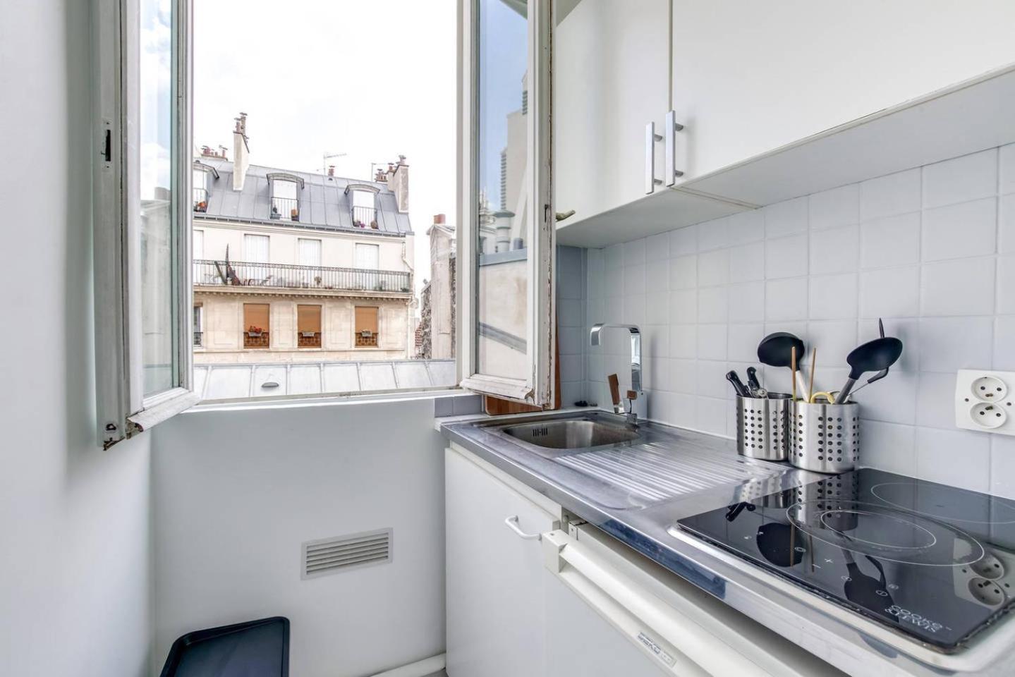 Guestready - Cozy Apt In Montmarte ปารีส ภายนอก รูปภาพ